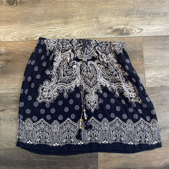 Bila Dresses & Skirts - Bila Blue and White Paisley Skirt EUC size M